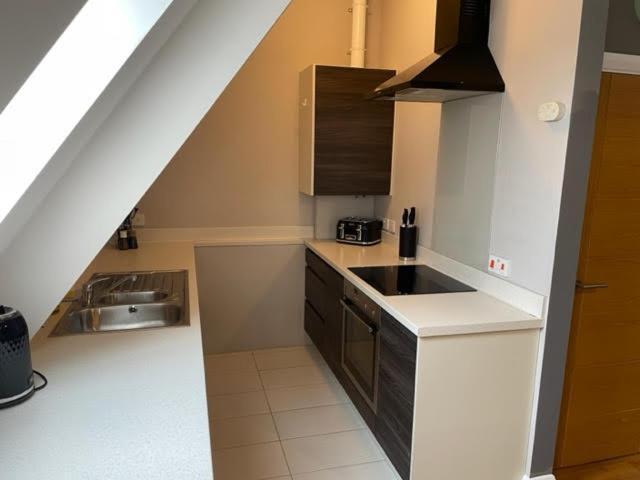 Two Bedroom Duplex Apartment The Priory سانت آيفز المظهر الخارجي الصورة